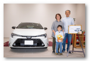 荷室の広さが決めて カローラツーリング ご納車のお客様ご紹介 群馬トヨタ 太田竜舞店 店舗ブログ Gtoyota Com 群馬トヨタ 荷室の広さが決めて カローラツーリング ご納車のお客様ご紹介 群馬トヨタ 太田竜舞店 店舗ブログ Gtoyota Com 群馬トヨタ