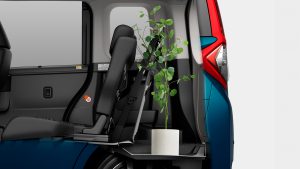carlineup_roomy_interior_space_pic_11