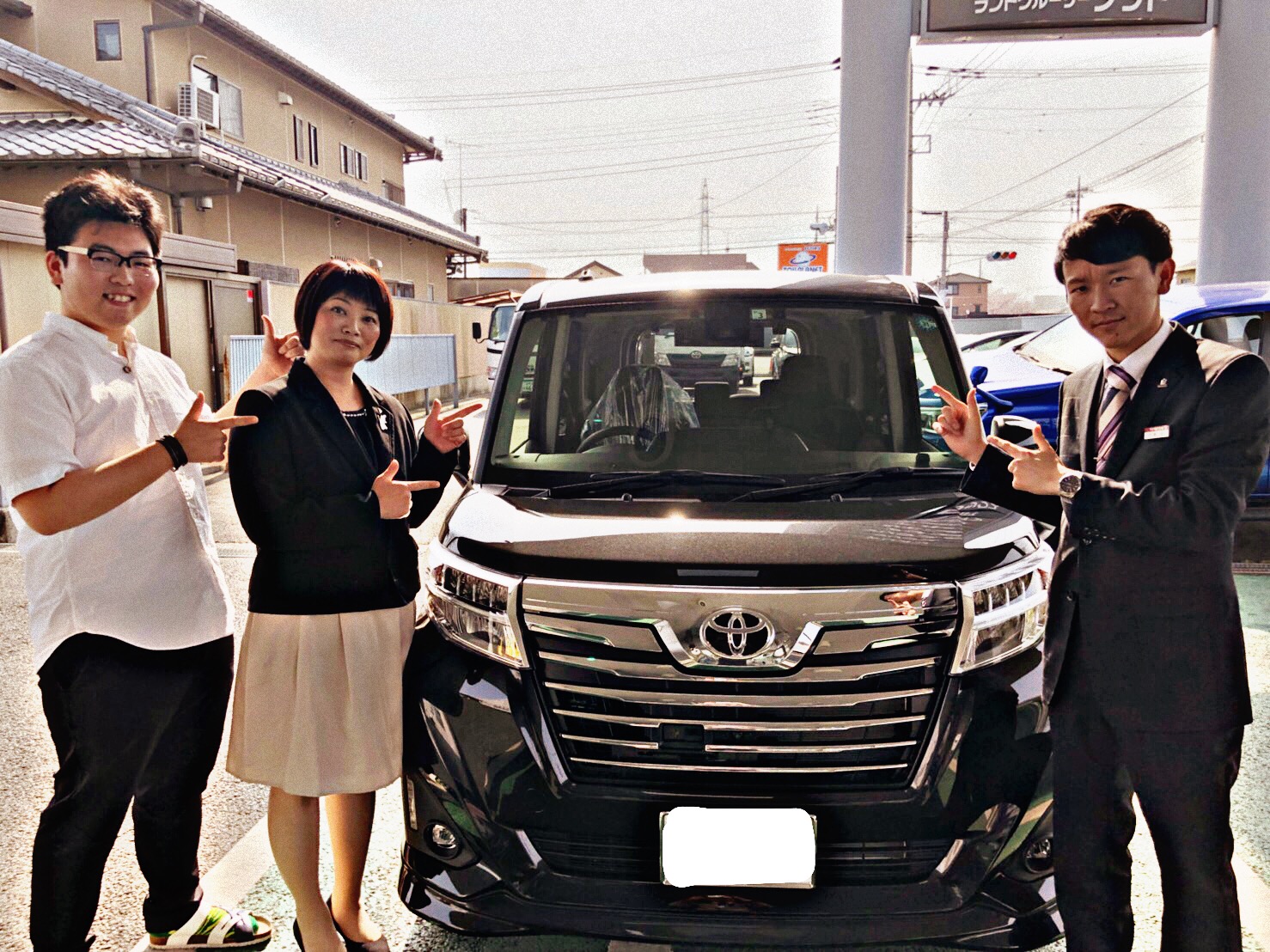 新車ご納車のお客様をご紹介します 前橋下小出店 Gtoyota Com 群馬トヨタ